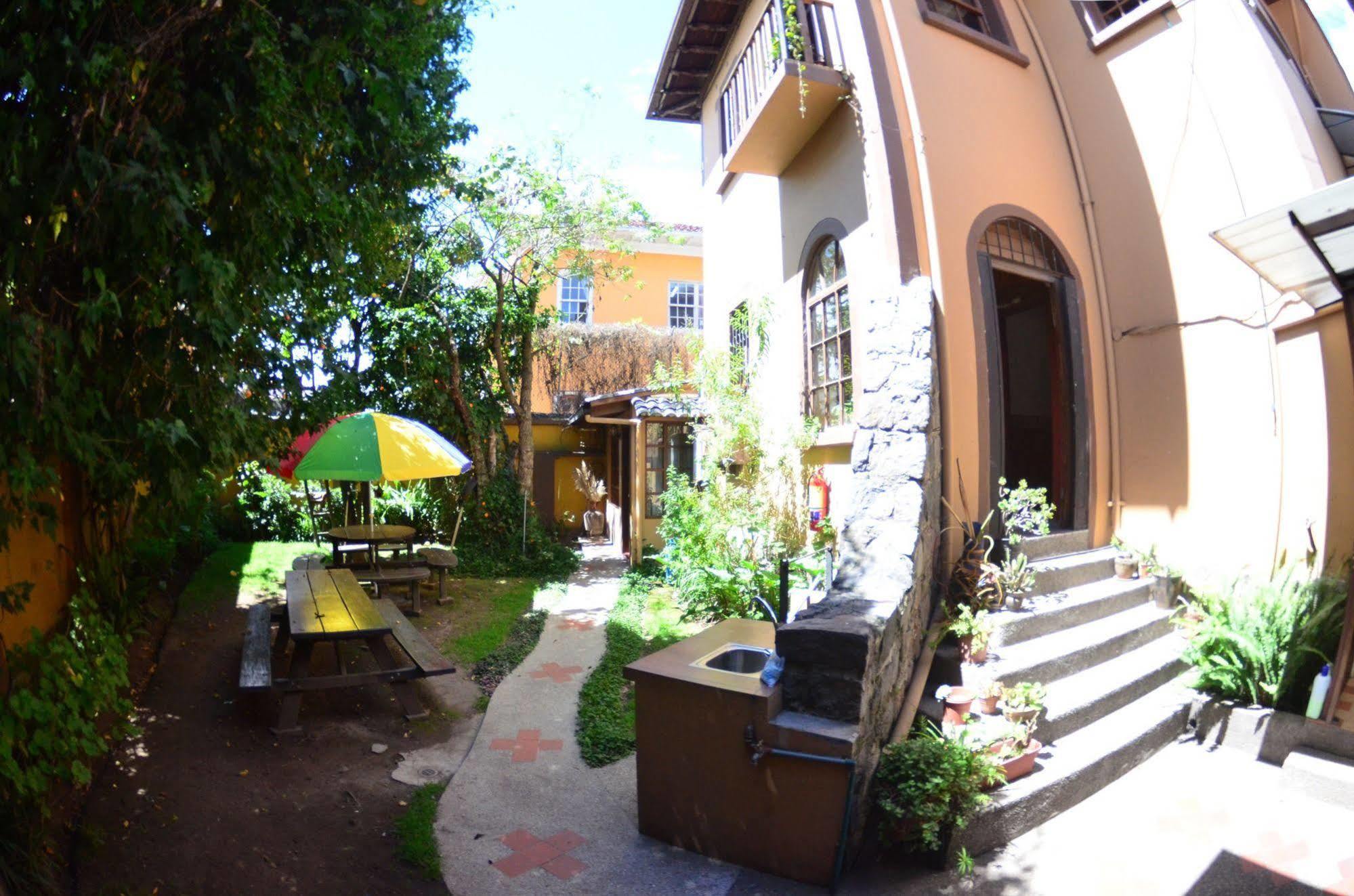 Arupo Bed And Breakfast Quito Exteriör bild
